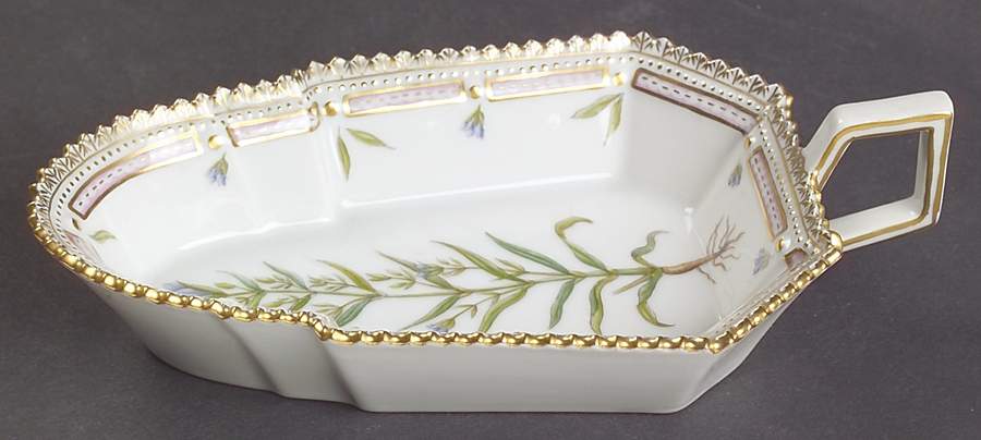 Flora Danica (1961 To Current) 7" Pickle/Accent Dish by Royal Copenhagen-1