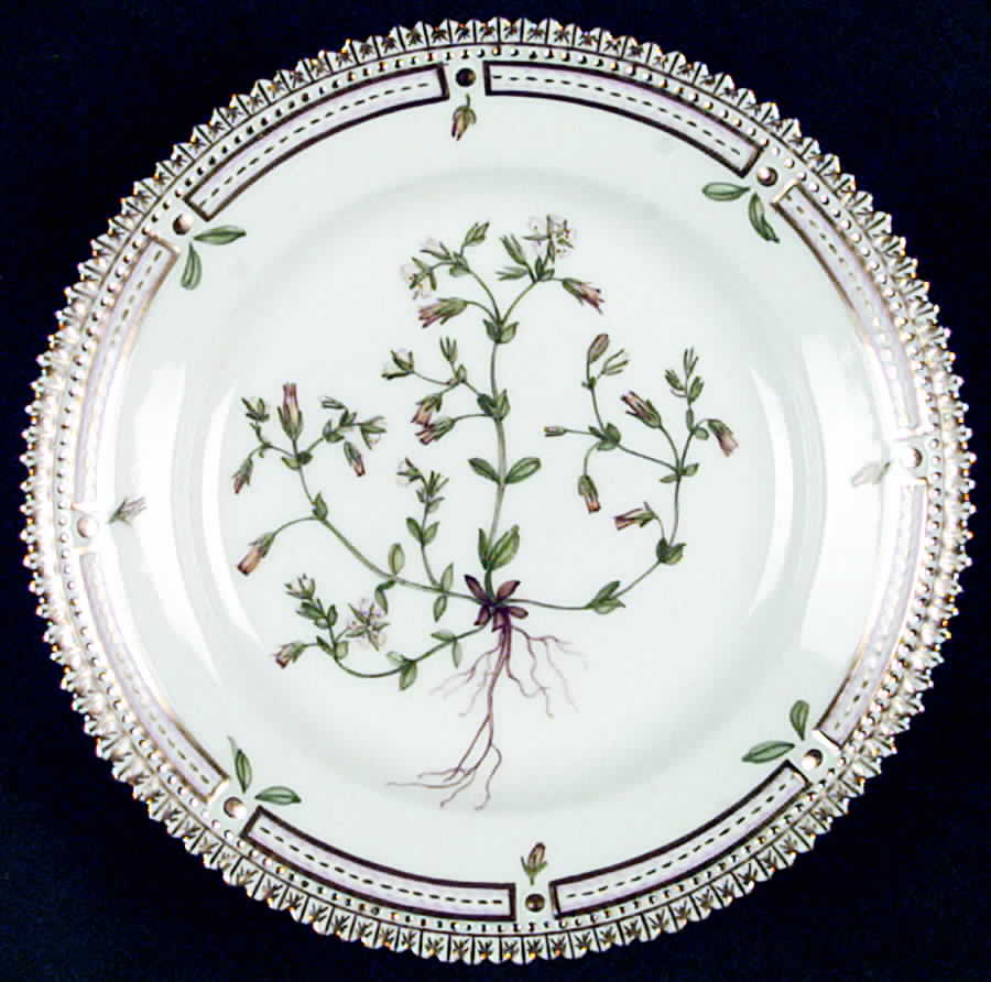 Flora Danica (1961 To Current) Dessert/Pie Plate by Royal Copenhagen-1