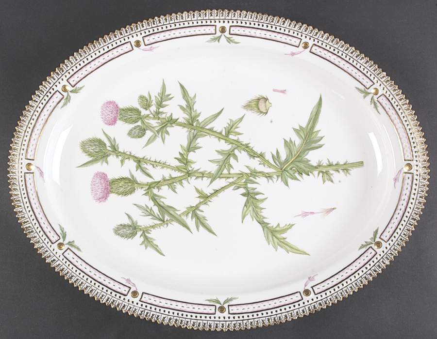 Flora Danica (1961 To Current) 17" Oval Serving Platter by Royal Copenhagen-1