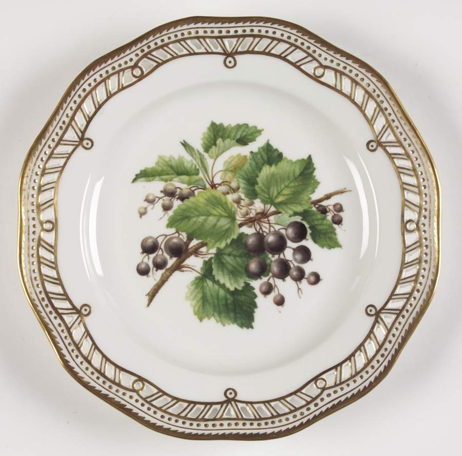 Flora Danica (1961 To Current) Fruit Service Plate by Royal Copenhagen-1