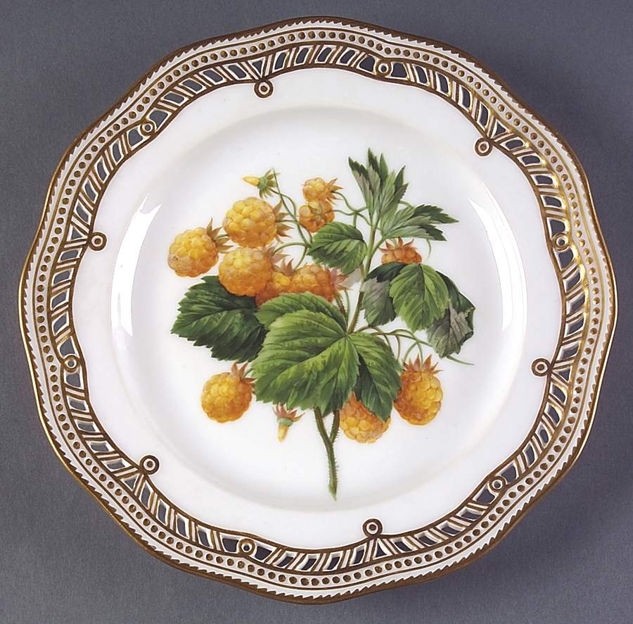 Flora Danica (1961 To Current) Fruit Service Plate by Royal Copenhagen-1