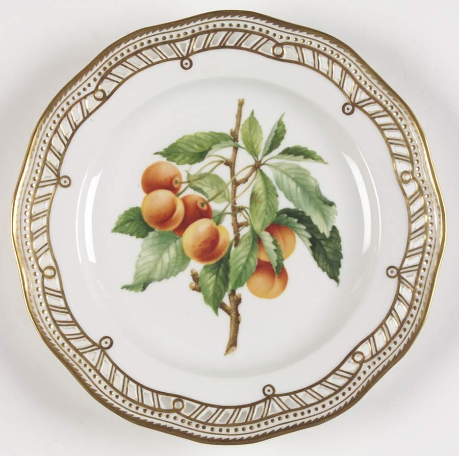 Flora Danica (1961 To Current) Fruit Service Plate by Royal Copenhagen-1