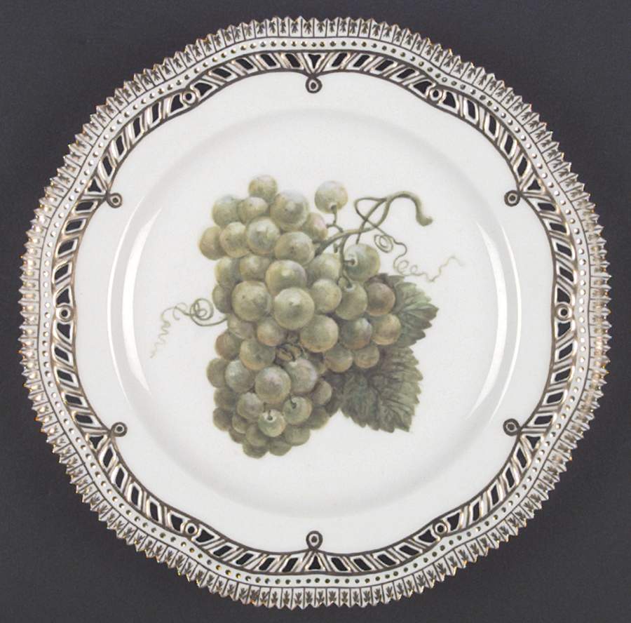 Flora Danica (1961 To Current) Fruit Service Plate by Royal Copenhagen-1