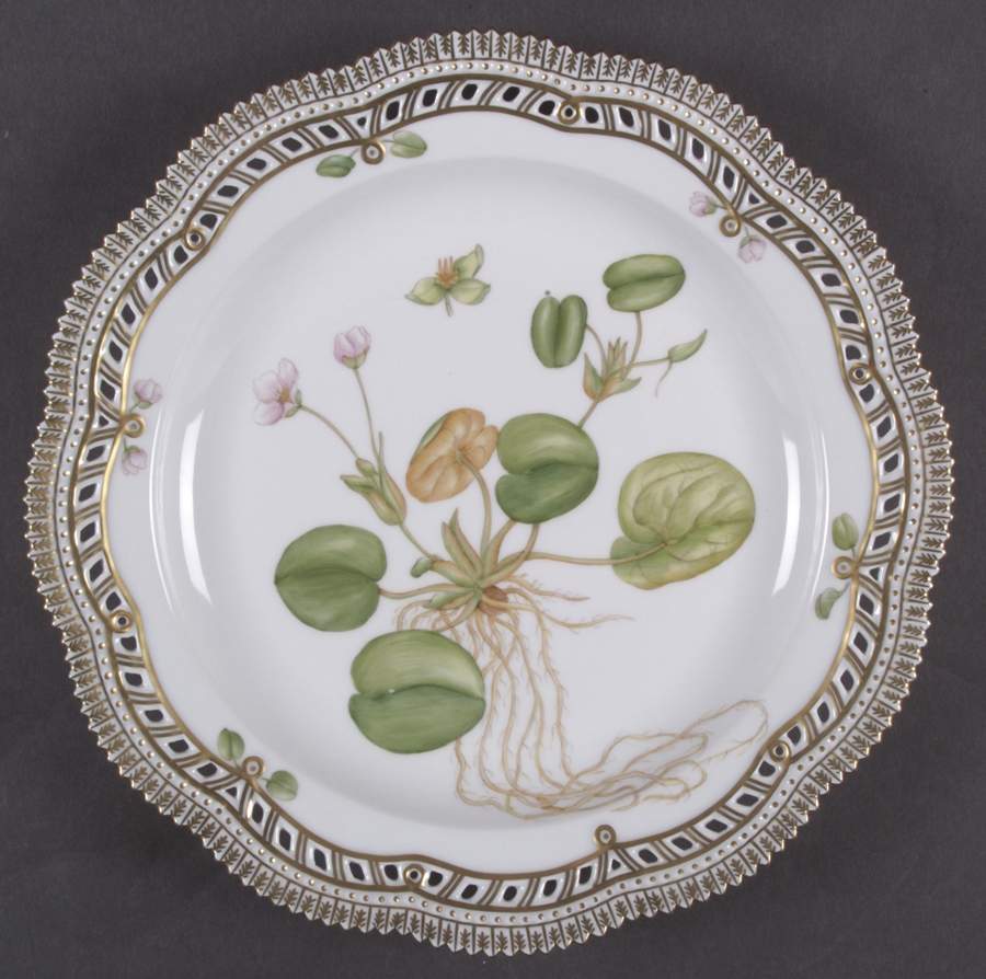 Flora Danica (1961 To Current) 11" Round Platter w/Pierced Edge by Royal Copenhagen-1