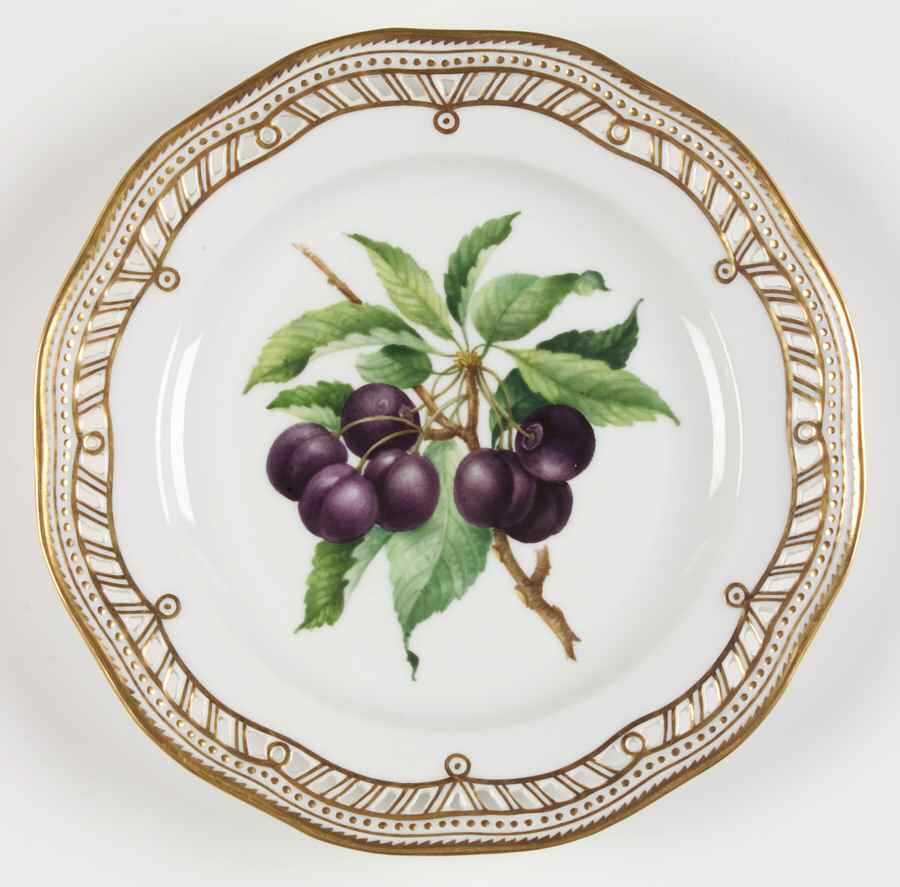 Flora Danica (1961 To Current) Fruit Service Plate by Royal Copenhagen-1