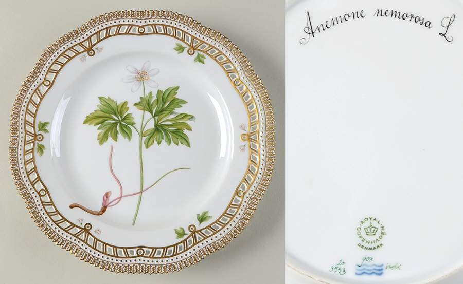 Flora Danica (1961 To Current) 10" Pierced Dinner Plate/Fruit Std-Anemone nemoros by Royal Copenhagen-1
