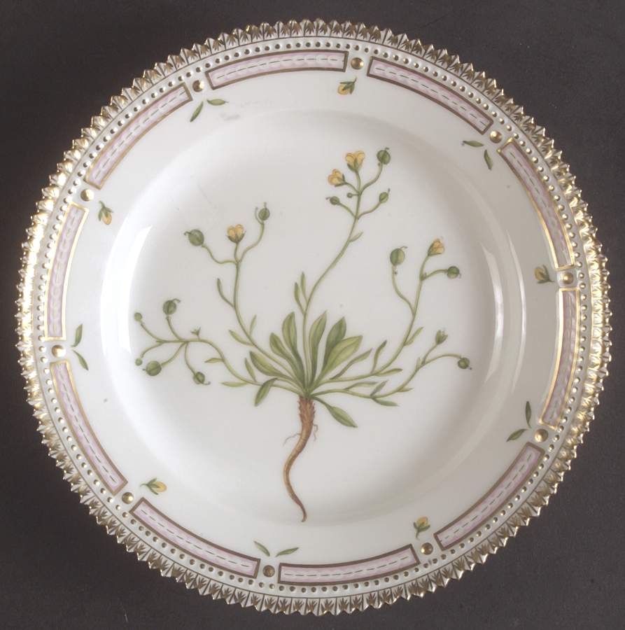 Flora Danica (1961 To Current) Salad Plate-Alyssum arcticum Wormskj by Royal Copenhagen-1