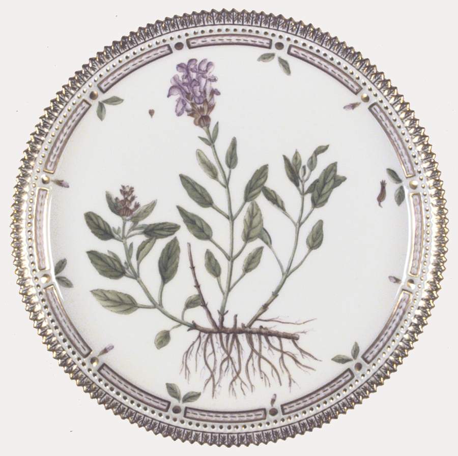 Flora Danica (1961 To Current) 9" Round Tray by Royal Copenhagen-1