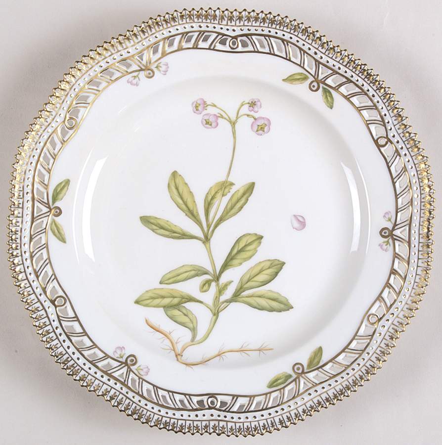 Flora Danica (1961 To Current) 9" Pierced Luncheon Plate/Fruit Std-Tyrola umbell by Royal Copenhagen-1