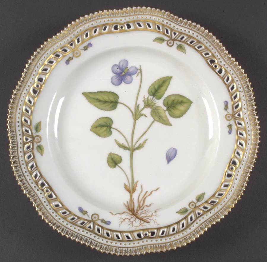 Flora Danica (1961 To Current) 10" Pierced Dinner Plate/Fruit Std-Viola montana L by Royal Copenhagen-1