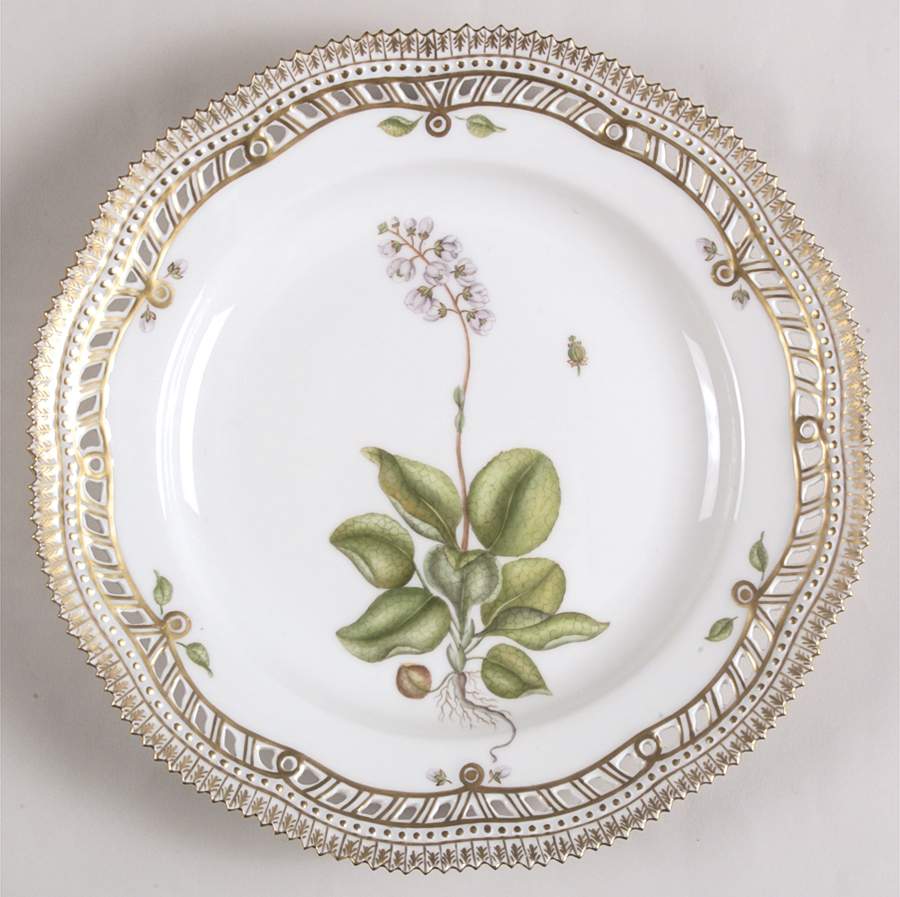 Flora Danica (1961 To Current) 10" Pierced Dinner Plate/Fruit Std-Pyrola minor L by Royal Copenhagen-1