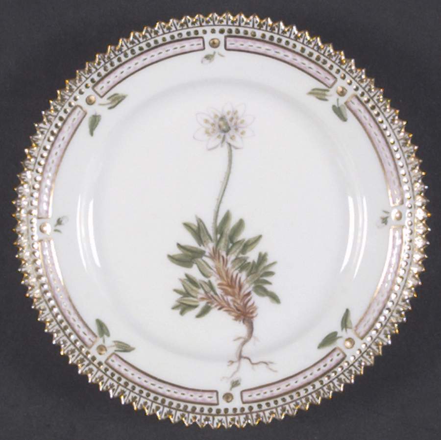Flora Danica (1961 To Current) Bread & Butter Plate by Royal Copenhagen-1
