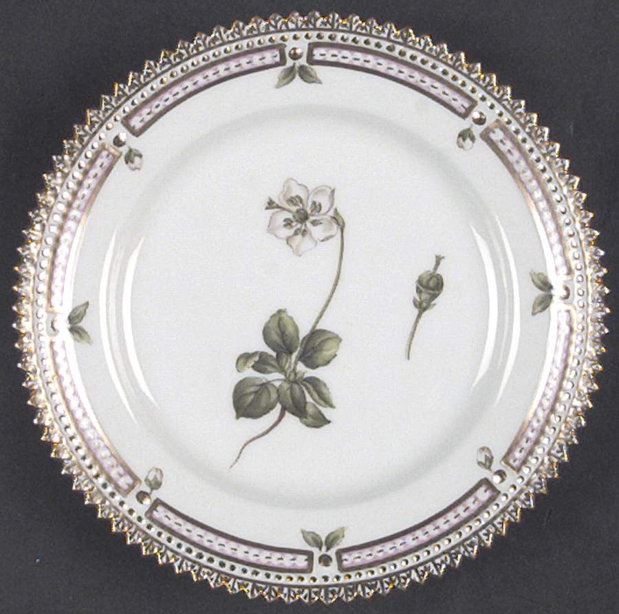 Flora Danica (1961 To Current) Bread & Butter Plate by Royal Copenhagen-1