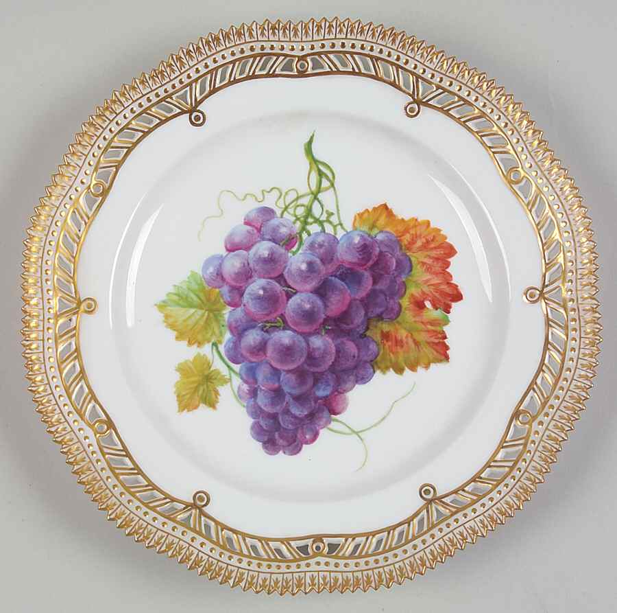 Flora Danica (1961 To Current) Fruit Service Plate by Royal Copenhagen-1