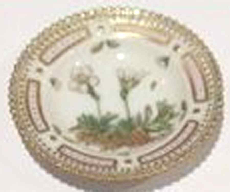 Flora Danica (1961 To Current) Butter Pat by Royal Copenhagen-1