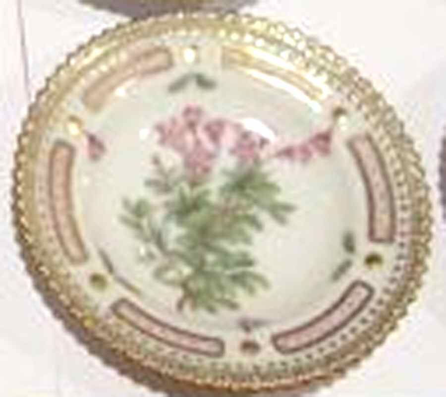 Flora Danica (1961 To Current) Butter Pat by Royal Copenhagen-1