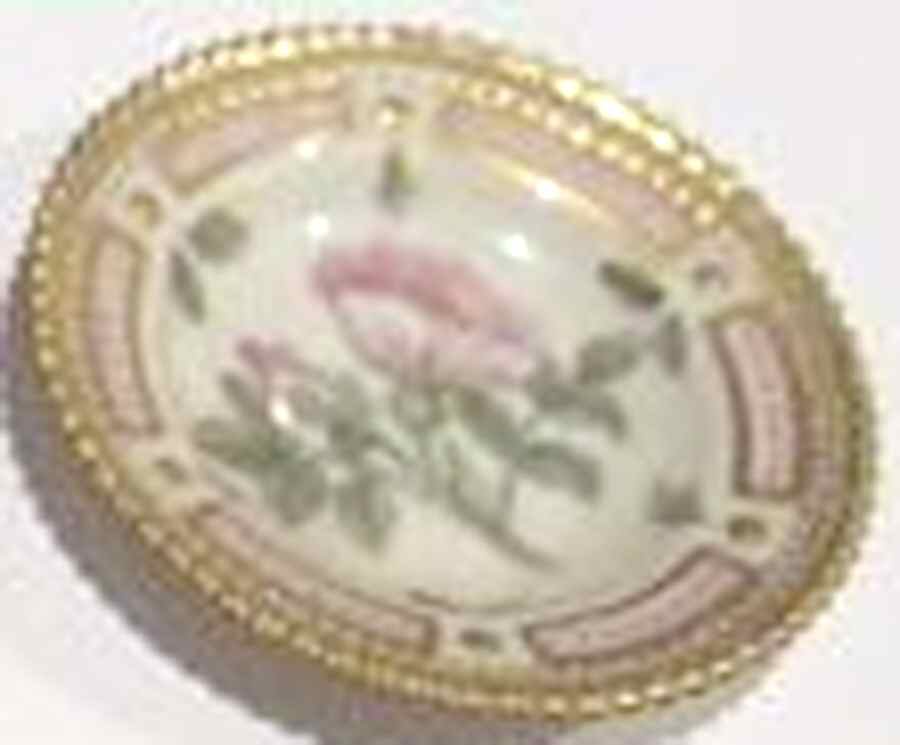 Flora Danica (1961 To Current) Butter Pat by Royal Copenhagen-1