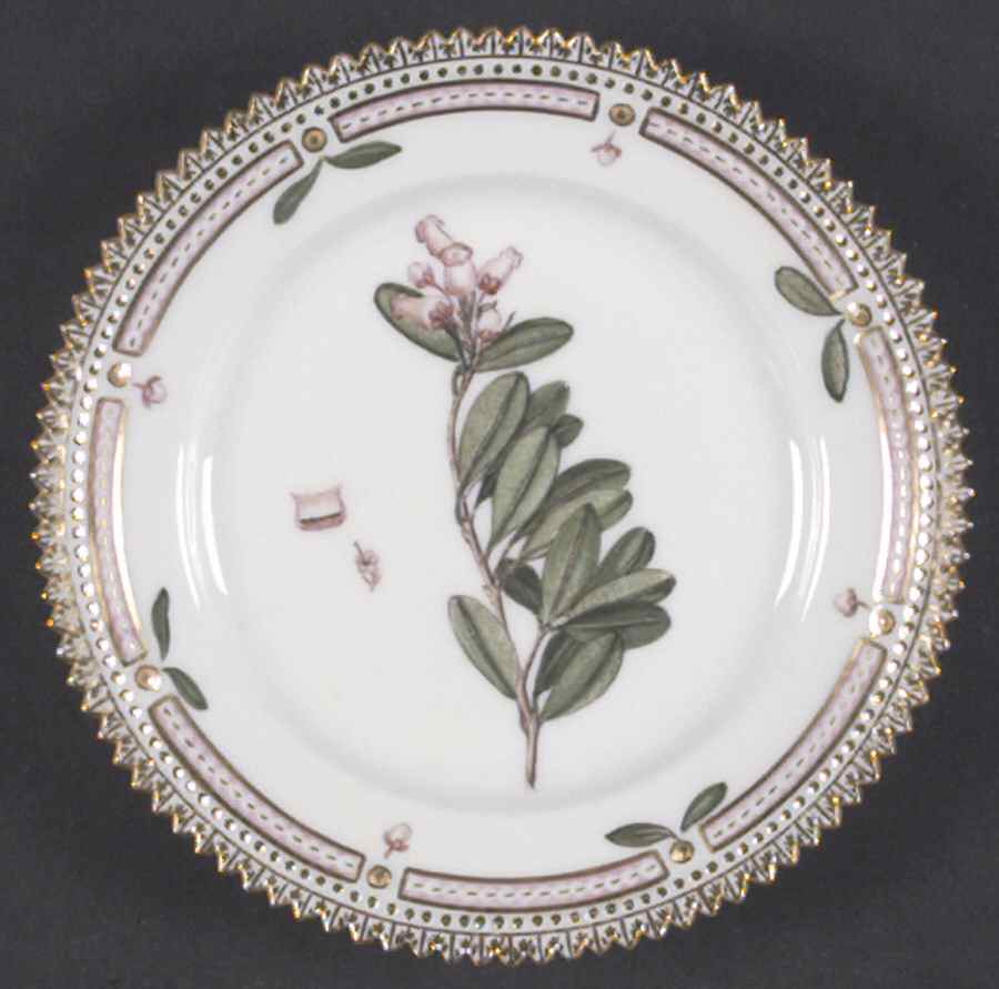 Flora Danica (1961 To Current) Bread & Butter Plate-Arbutus Uva ursi L by Royal Copenhagen-1