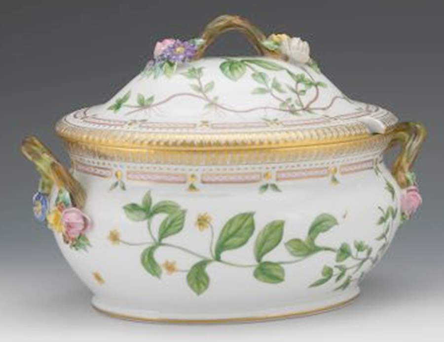 Flora Danica (1961 To Current) 3 Qt Oval Tureen-Lysimachia, Holeus, Lysisnacin by Royal Copenhagen-1