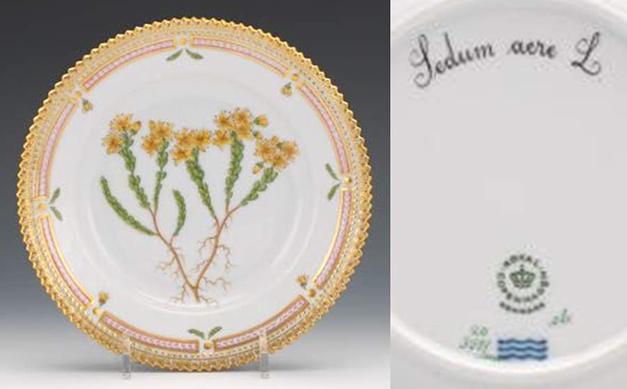 Flora Danica (1961 To Current) Dessert/Pie Plate-Sedum acre L by Royal Copenhagen-1