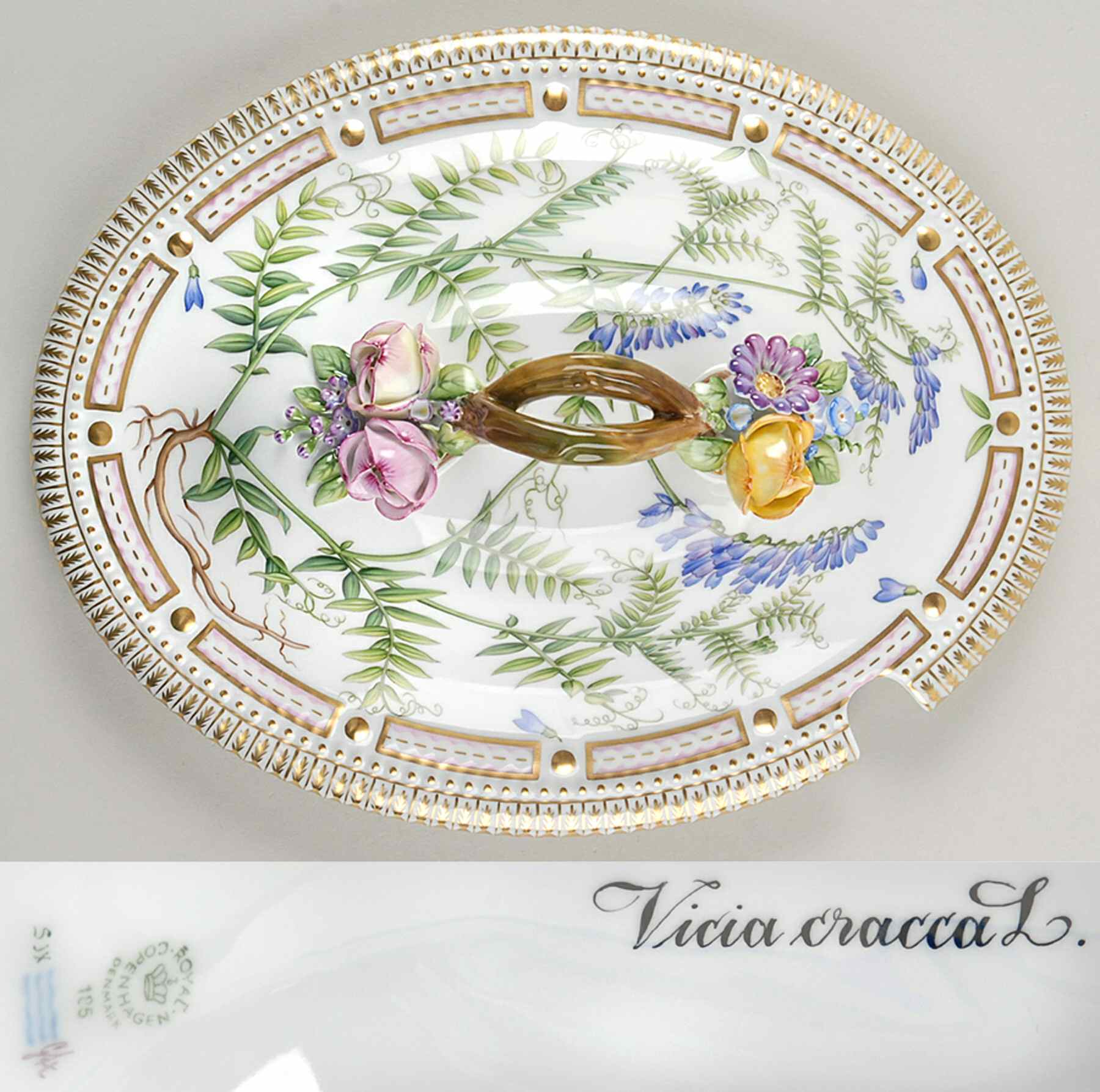 Flora Danica (1961 To Current) Lid for 4 Qt Oval Tureen Vicia Cracca L by Royal Copenhagen-1