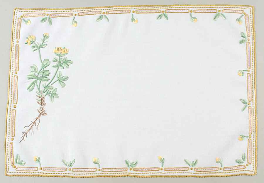 Flora Danica (1961 To Current) 18" Embroidered Linen Placemat by Royal Copenhagen-1