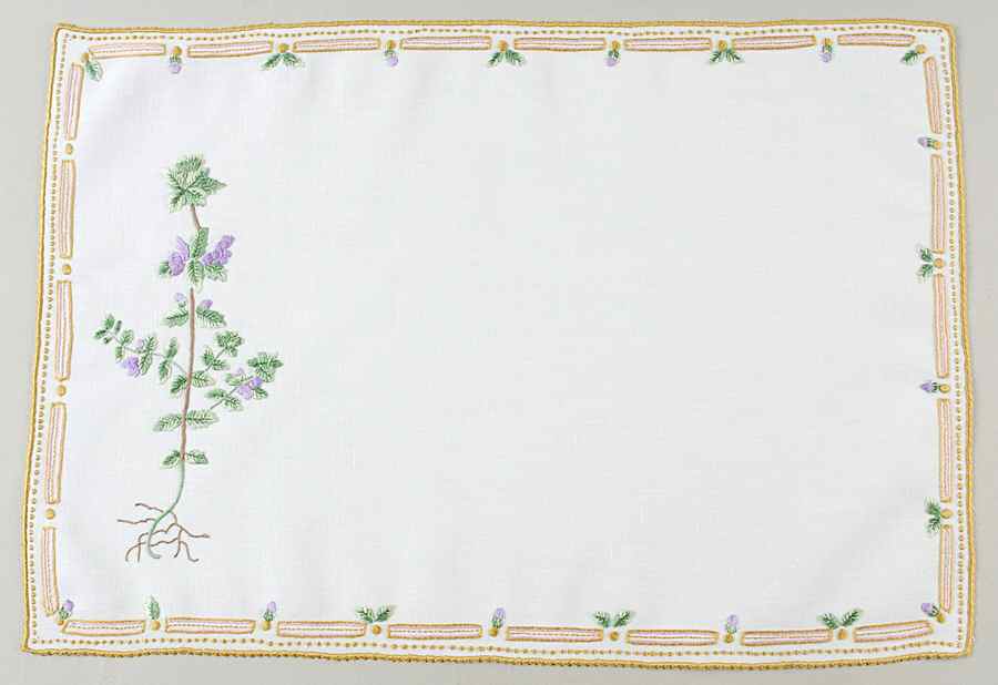 Flora Danica (1961 To Current) 18" Embroidered Linen Placemat by Royal Copenhagen-1