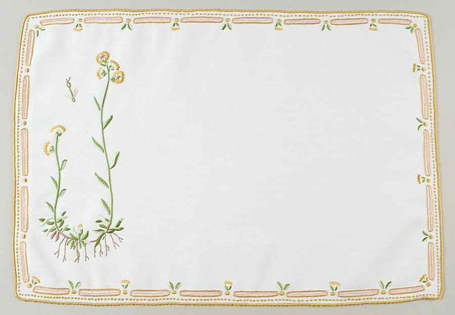 Flora Danica (1961 To Current) 18" Embroidered Linen Placemat by Royal Copenhagen-1