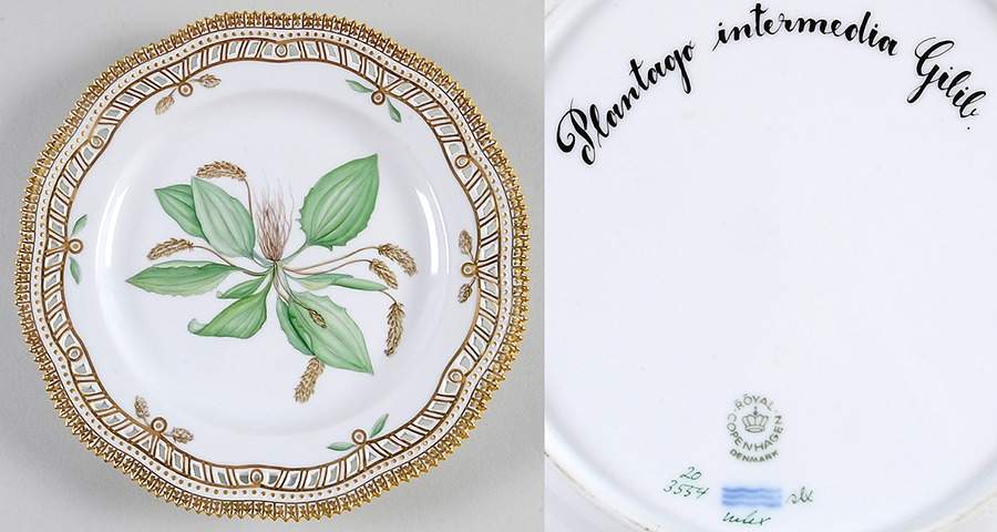Flora Danica (1961 To Current) 9" Pierced Luncheon Plate/Fruit Std-Plantage inter by Royal Copenhagen-1