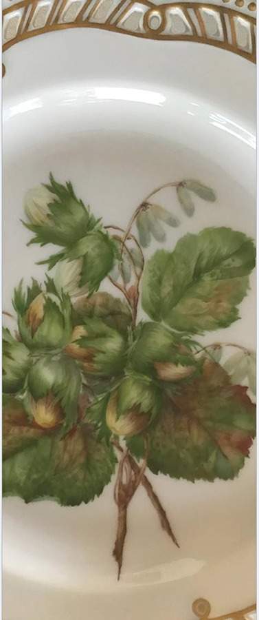 Flora Danica (1961 To Current) Pierced Luncheon Plate/Fruit Stand-Hazelnut by Royal Copenhagen-1