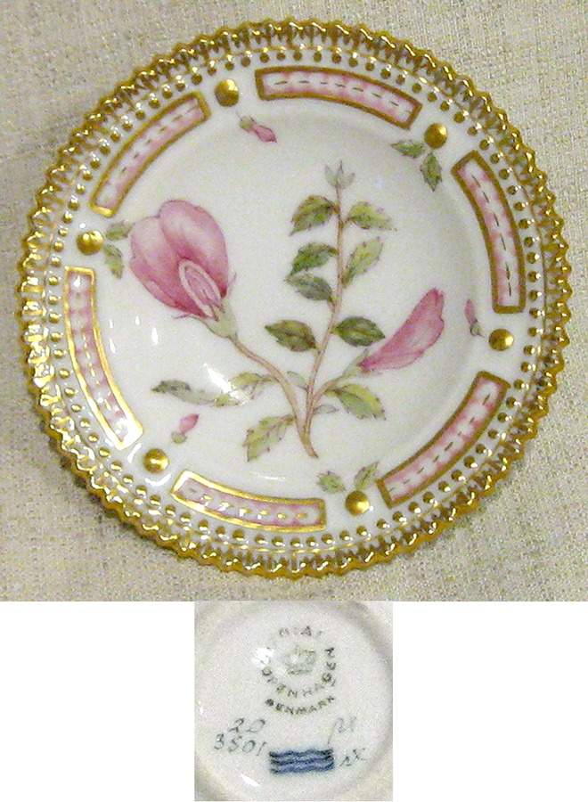 Flora Danica (1961 To Current) Butter Pat by Royal Copenhagen-1