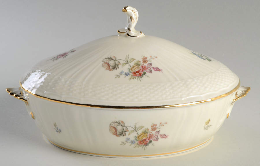 Frijsenborg Oval Covered Vegetable by Royal Copenhagen-1