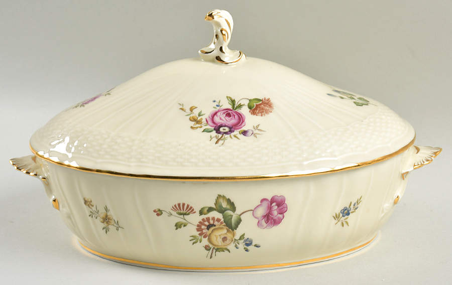 Frijsenborg Oval Covered Vegetable by Royal Copenhagen-1