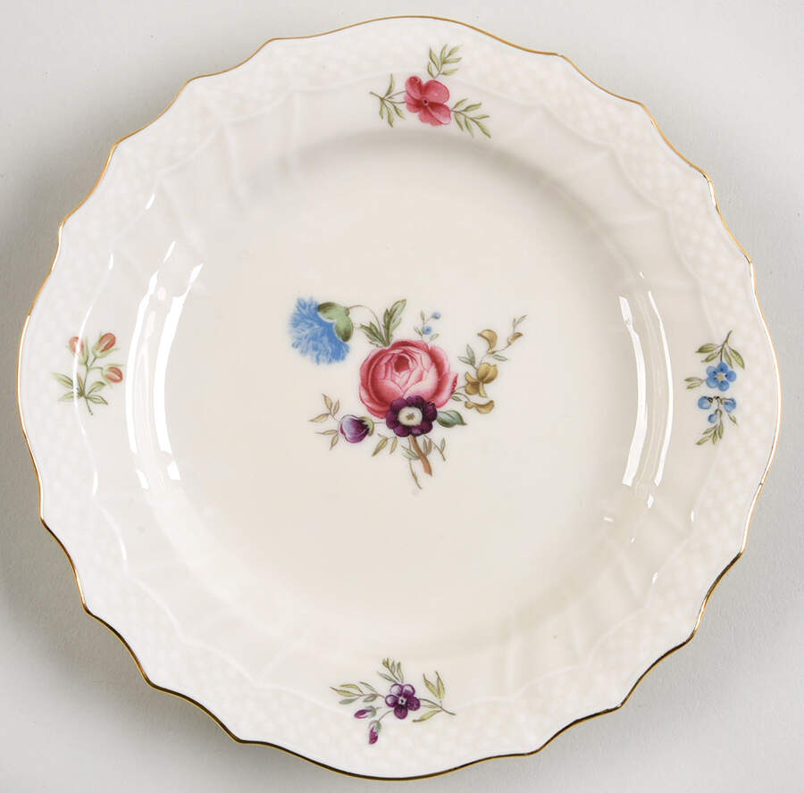 Frijsenborg Dessert/Pie Plate by Royal Copenhagen-1