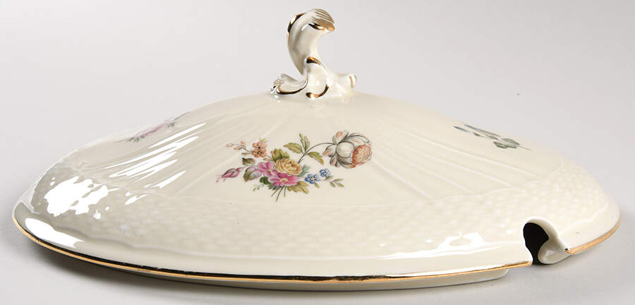 Frijsenborg Lid for Tureen by Royal Copenhagen-1