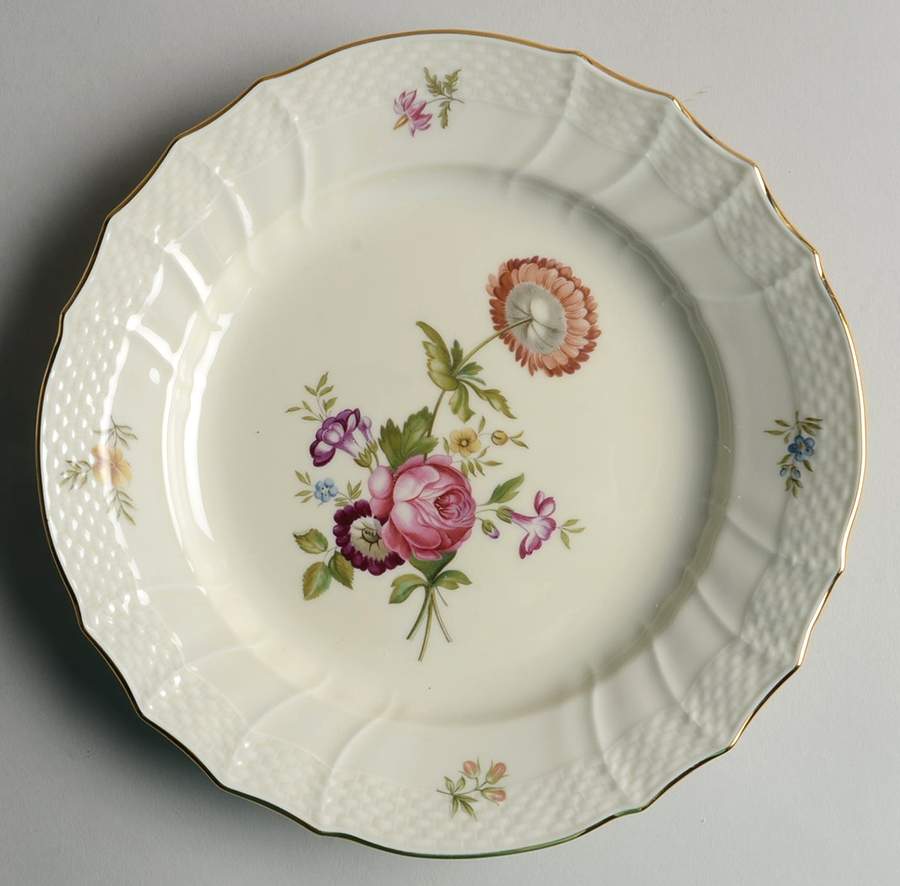 Frijsenborg Luncheon Plate by Royal Copenhagen-1
