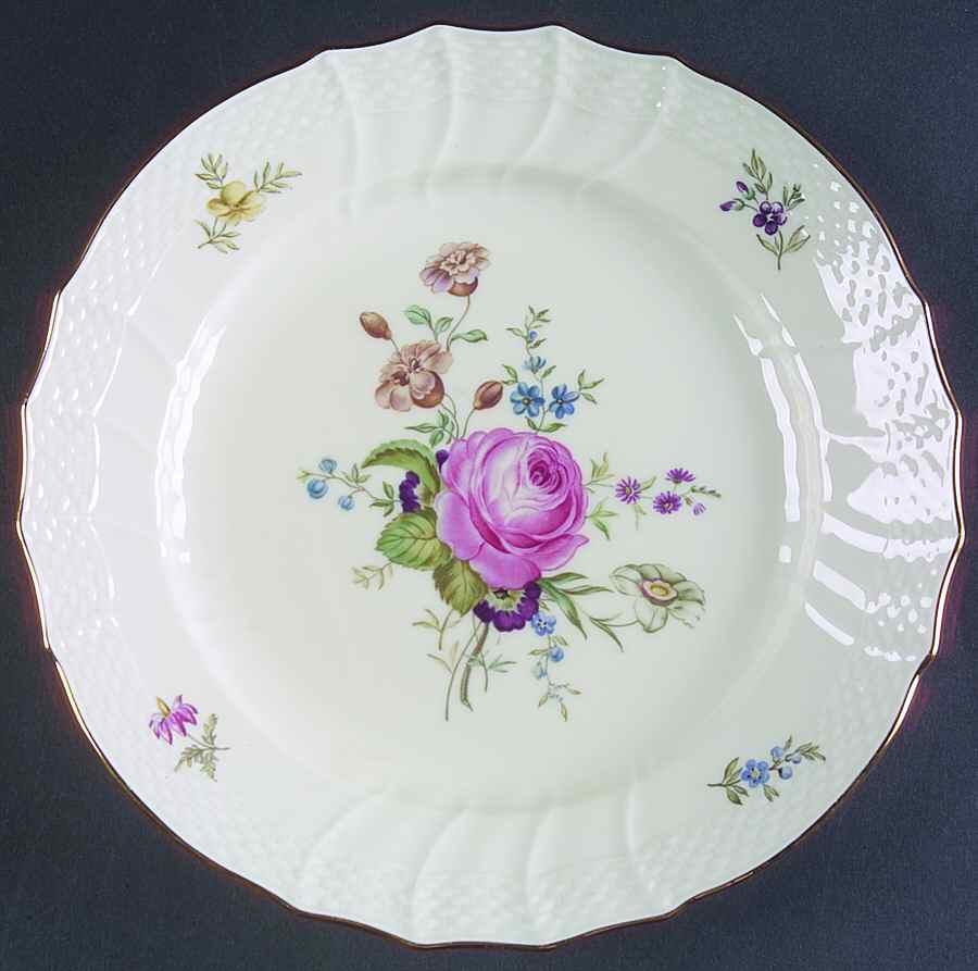 Frijsenborg Luncheon Plate by Royal Copenhagen-1