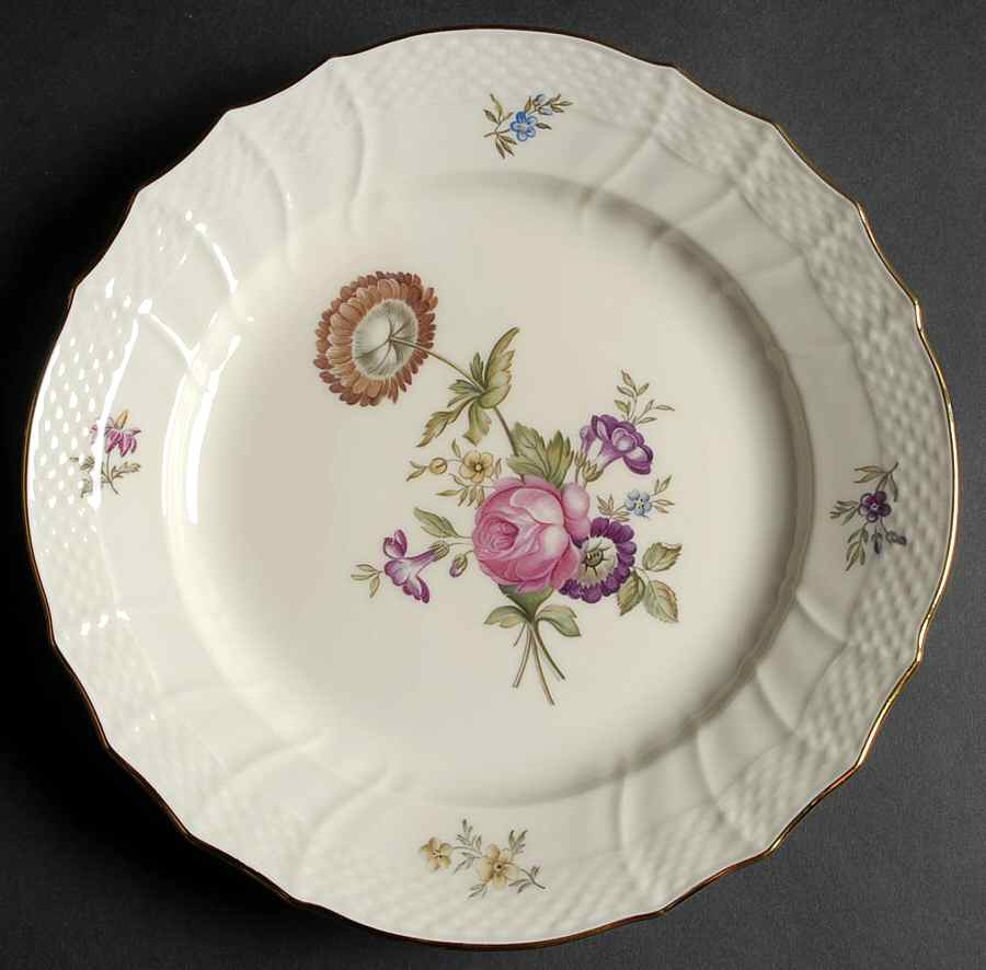 Frijsenborg Luncheon Plate by Royal Copenhagen-1