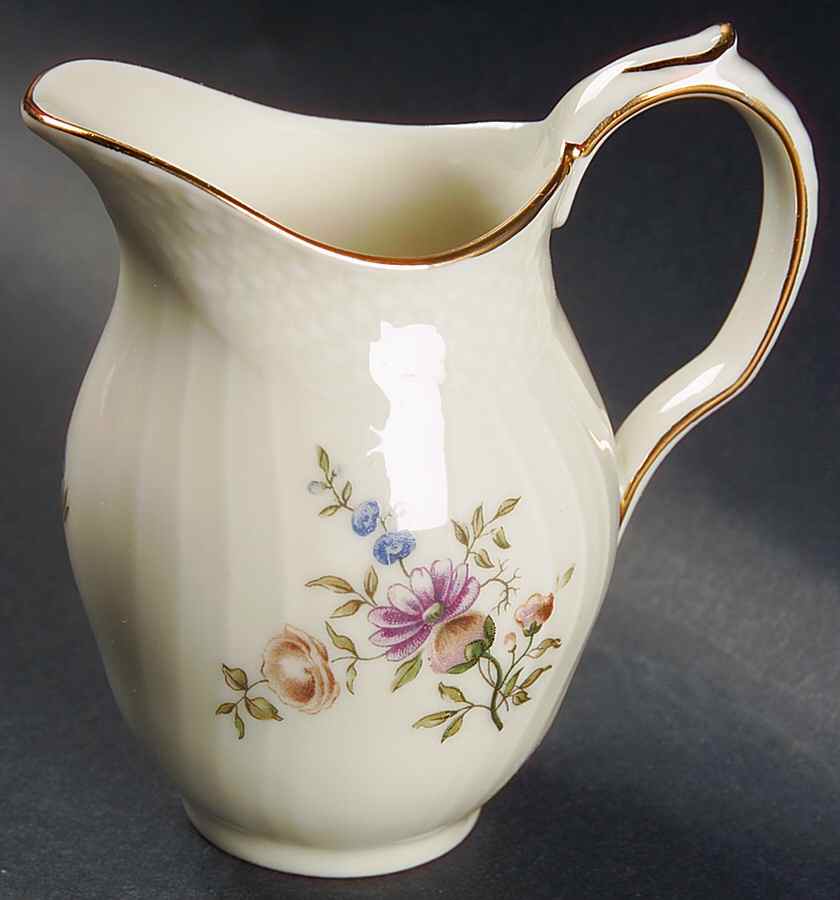 Frijsenborg Mini Creamer by Royal Copenhagen-1