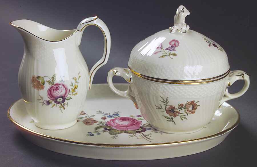Frijsenborg Creamer & Sugar with Lid & Tray Set by Royal Copenhagen-1