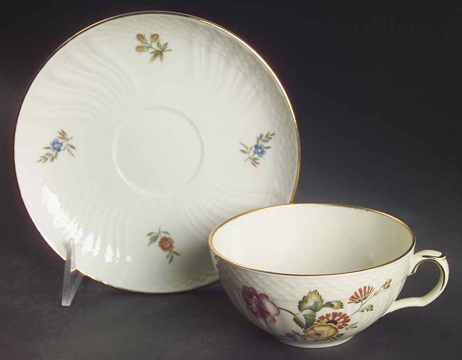 Frijsenborg Flat Cup & Saucer Set by Royal Copenhagen-1
