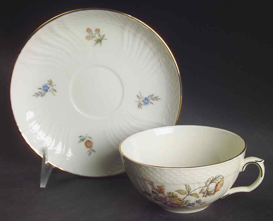 Frijsenborg Flat Cup & Saucer Set by Royal Copenhagen-1