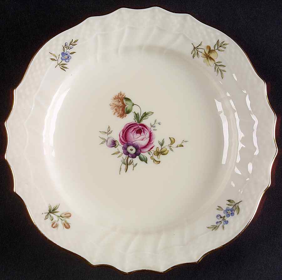 Frijsenborg Dessert/Pie Plate by Royal Copenhagen-1