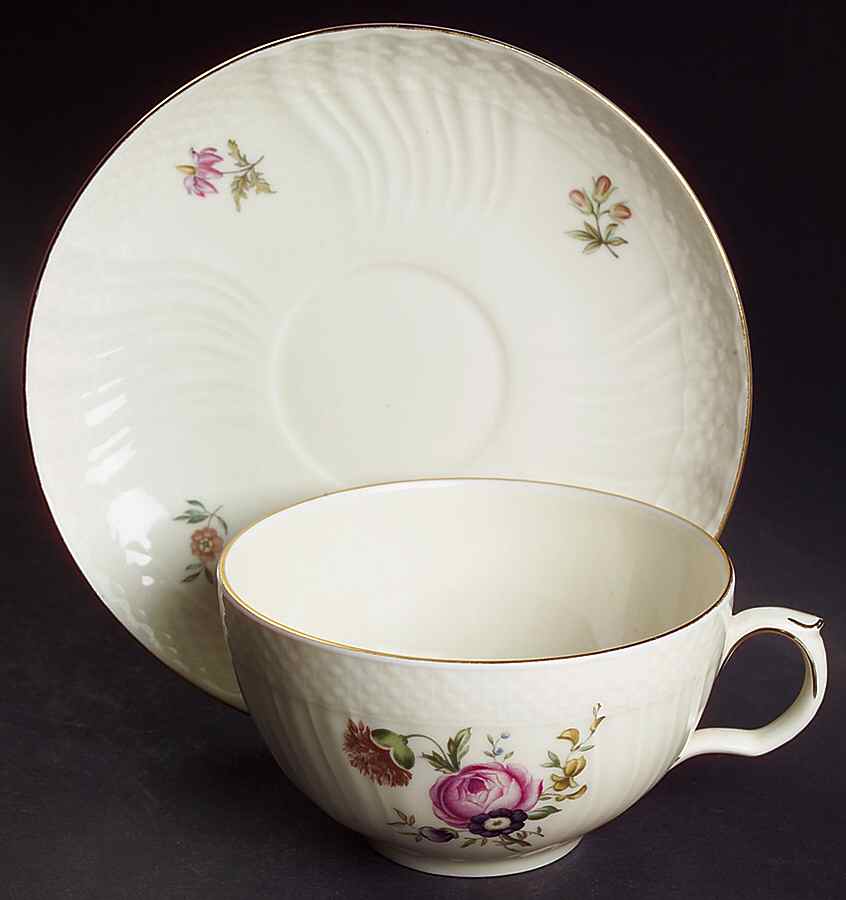 Frijsenborg Oversized Cup & Saucer Set by Royal Copenhagen-1