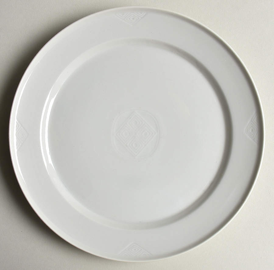 Gemma Luncheon Plate by Royal Copenhagen-1