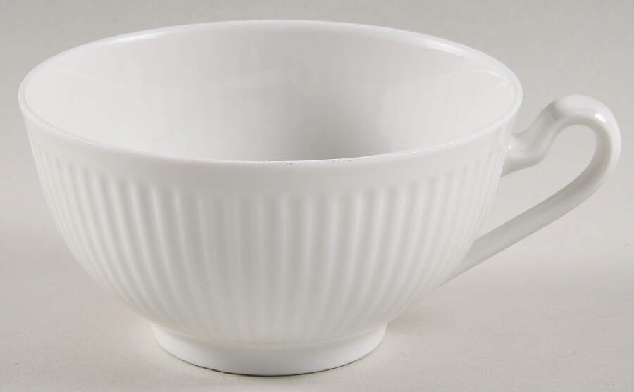 Georgiana Flat Cup by Royal Copenhagen-1