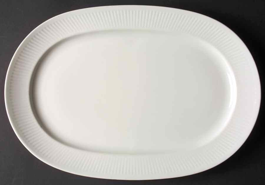 Georgiana 15" Oval Serving Platter by Royal Copenhagen-1
