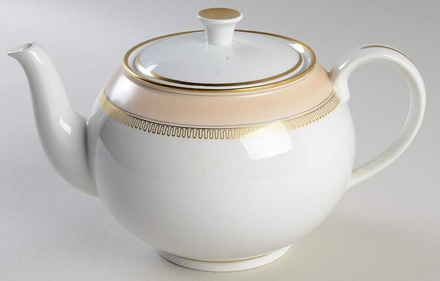 Giselle Teapot & Lid by Royal Copenhagen-1