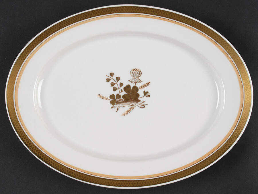 Golden Clover (White) 11" Oval Serving Platter by Royal Copenhagen-1