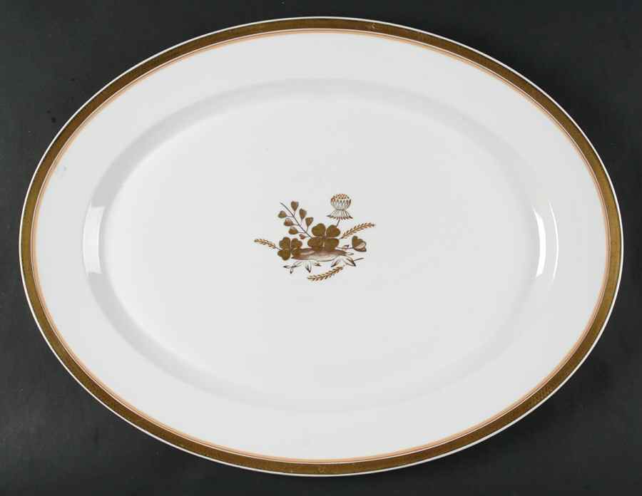 Golden Clover (White) 18" Oval Serving Platter by Royal Copenhagen-1